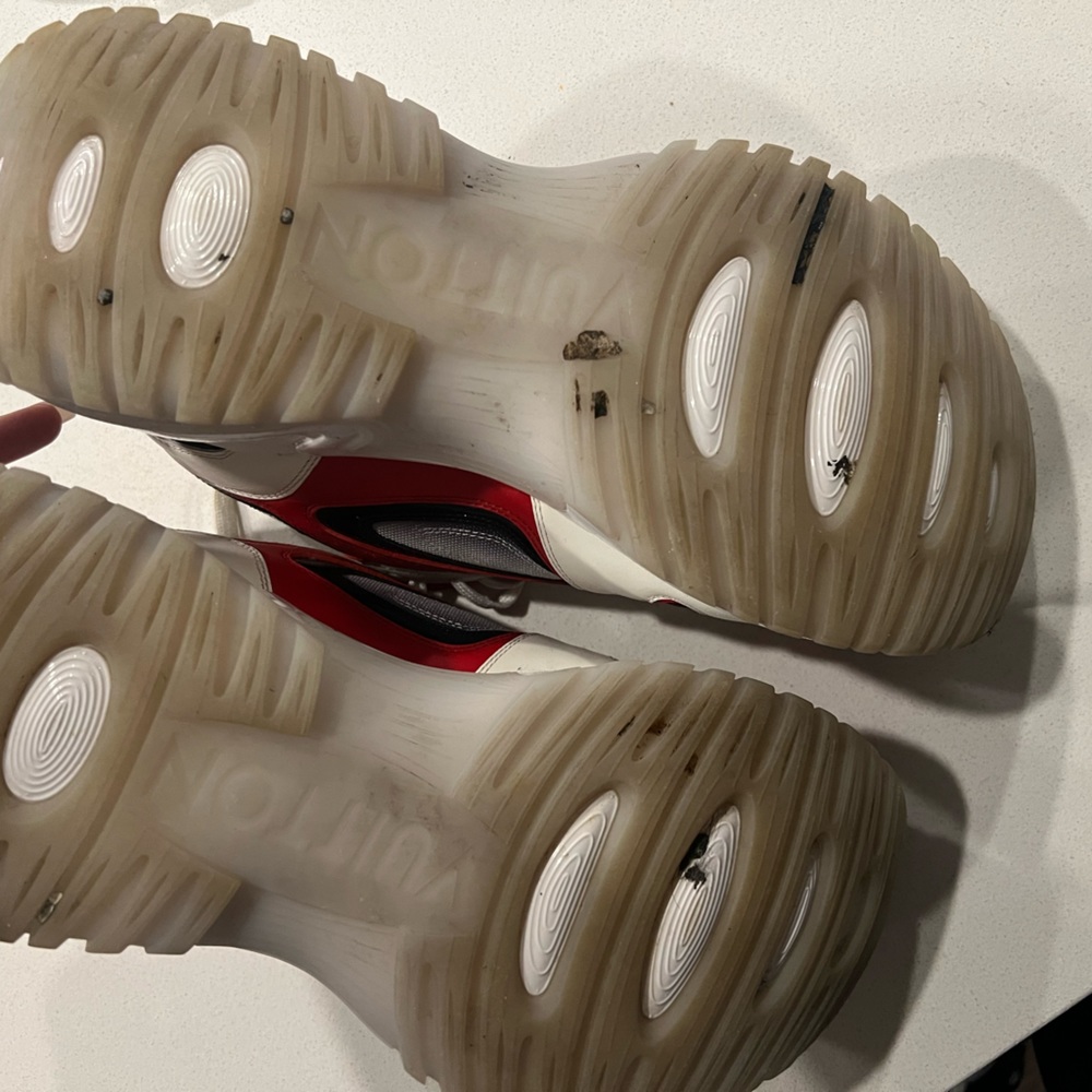 Authentic Louis Vuitton sneakers men - Picture 2 of 6